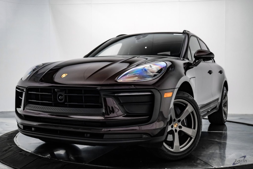 Used 2024 Porsche Macan 19 Wheels PCM Black LED Headlights 4D Sport Utility