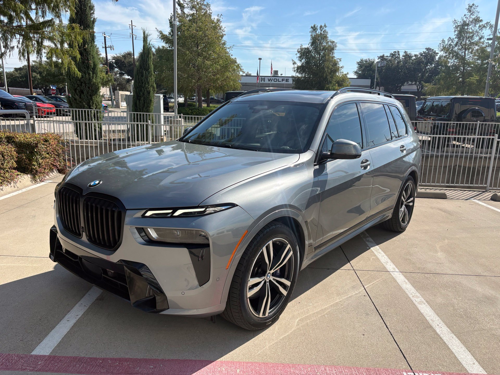 2023 BMW X7