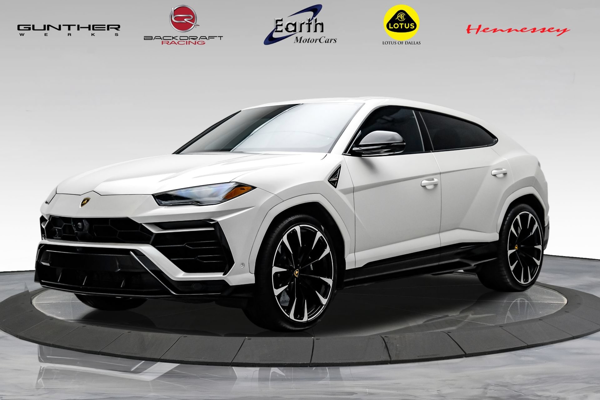 2022 Lamborghini Urus 4.0 V8's photo