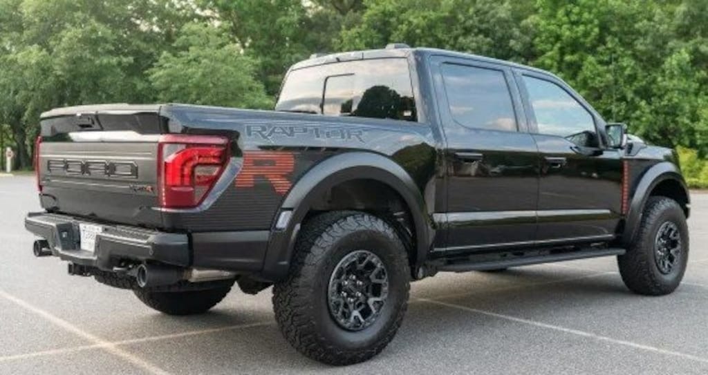 Used 2025 Ford F-150 Raptor R Twin Panel Moonroof Spray-in Bedliner 4D SuperCrew