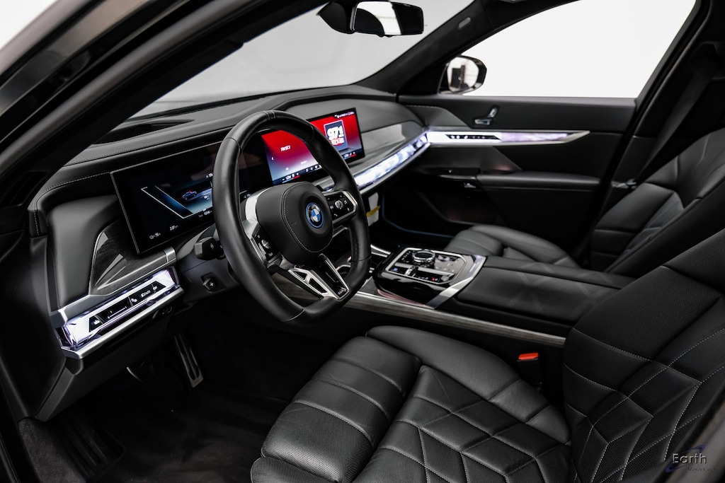 Used 2025 BMW i7 xDrive60 M SPORT $133,520 MSRP 4D Sedan