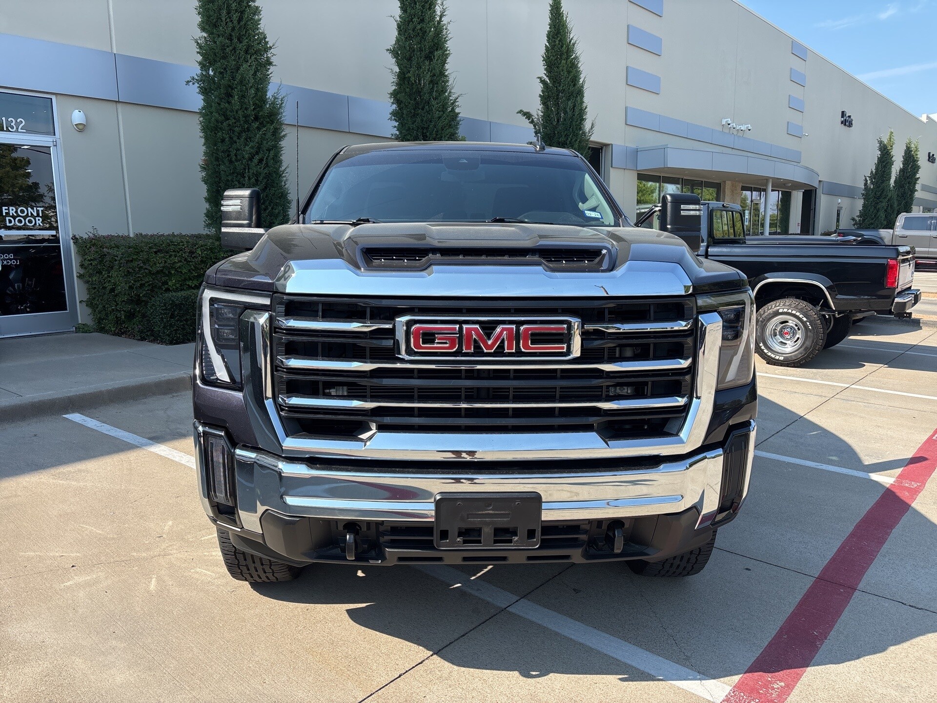 2024 Gmc Sierra SLE Denali photo 3