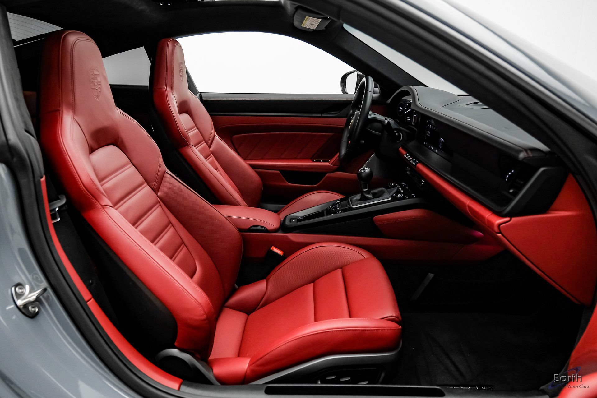 2024 Porsche 911 GTS - Photo 49