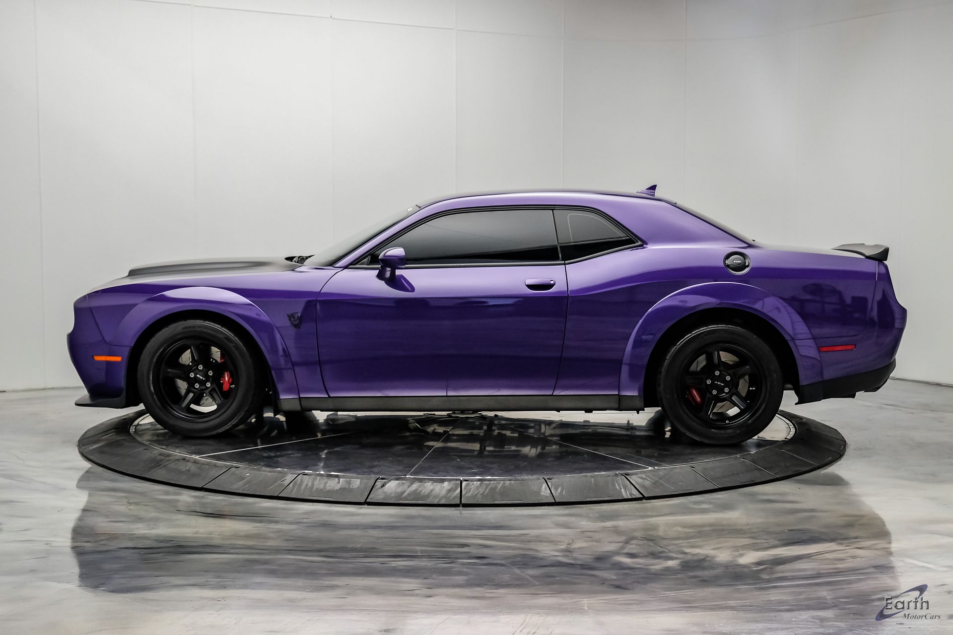 2018 Dodge Challenger SRT - Photo 8