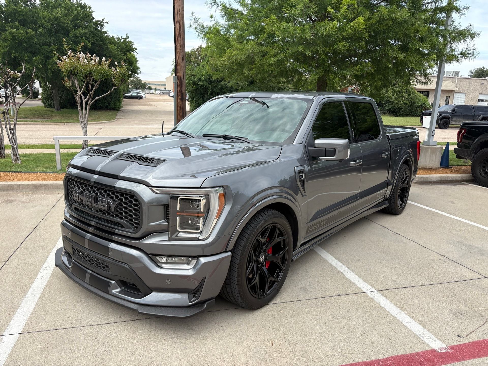 2022 Ford F-150 Lariat 4x4 SuperCrew 5-1/2 Box's photo