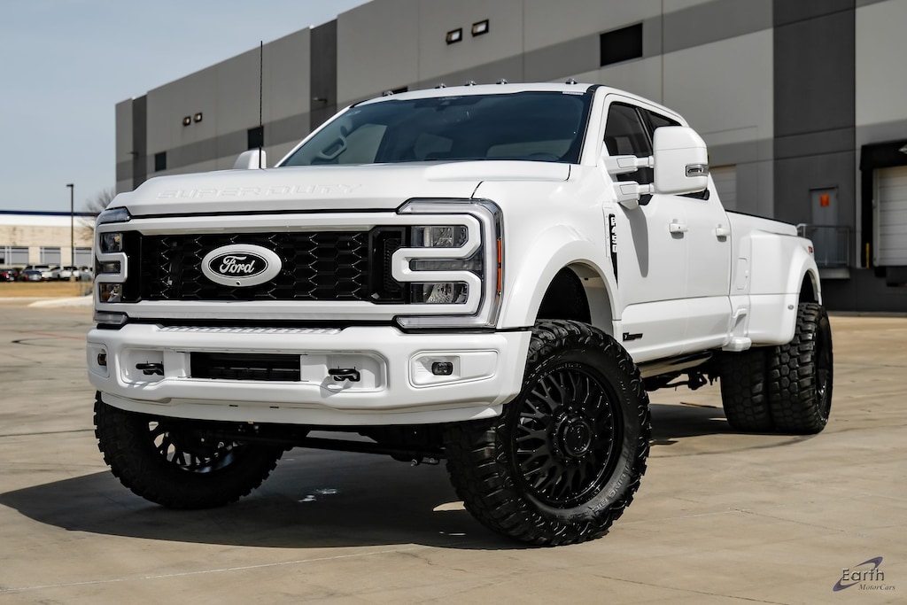 Used 2026 Ford F-450SD Lariat FX4 DRW 37s - 22 Wheels 3 Lift Paint To Ma 4D Crew Cab