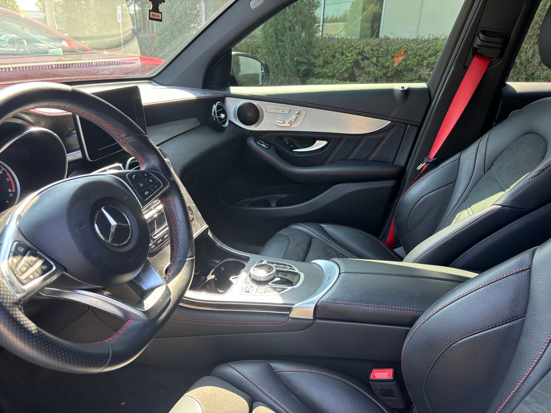 2019 Mercedes Benz GLC 43 AMG 4MATIC photo 4