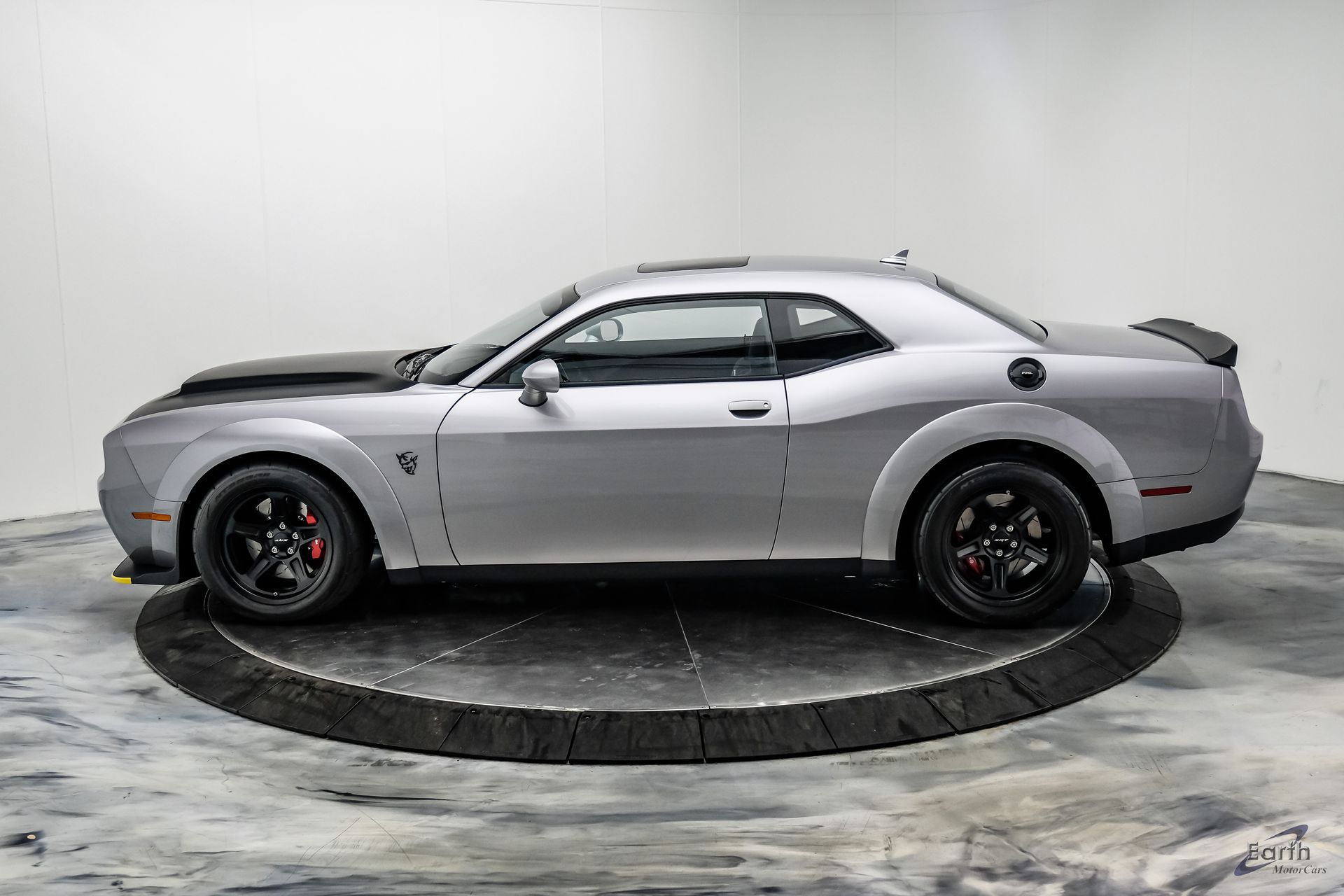 2018 Dodge Challenger SRT - Photo 9