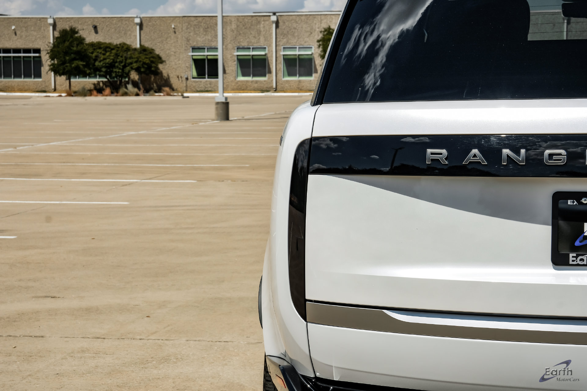 2024 Land Rover Range Rover SV - Photo 12