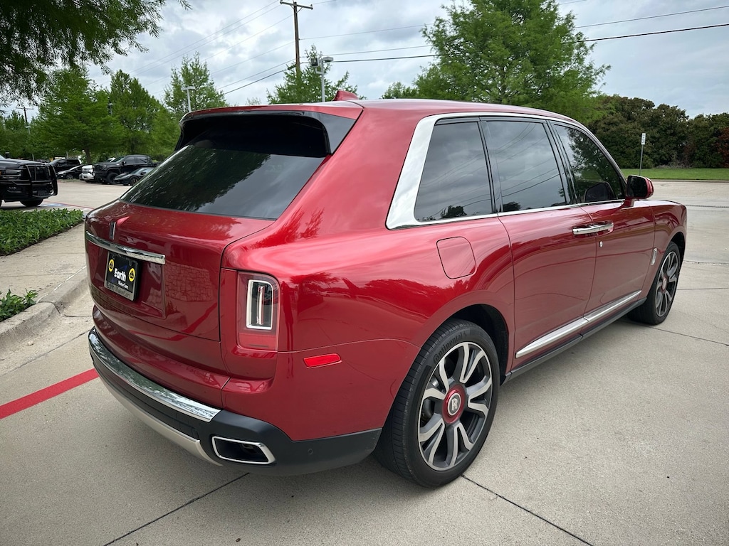 Used 2019 Rolls-Royce Cullinan Rare Magma Red Picnic Tables Rear Theater Configur 4D Sport Utility
