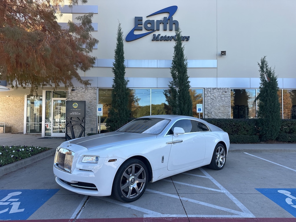 Used 2014 Rolls-Royce Wraith The Wraith Package Starlight Headliner $368,650 MS 2D Coupe