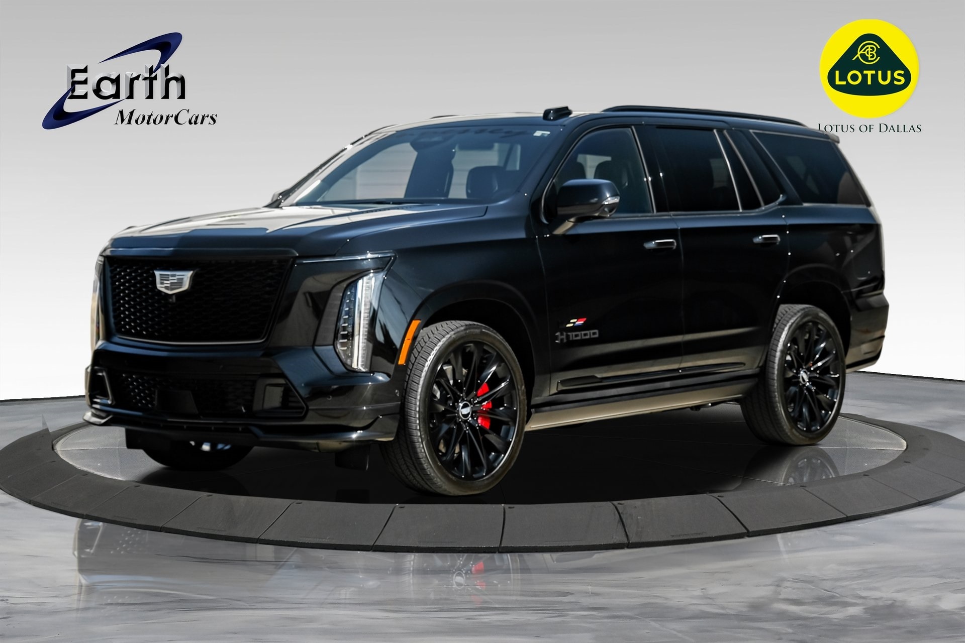 2025 Cadillac Escalade V-Series's photo