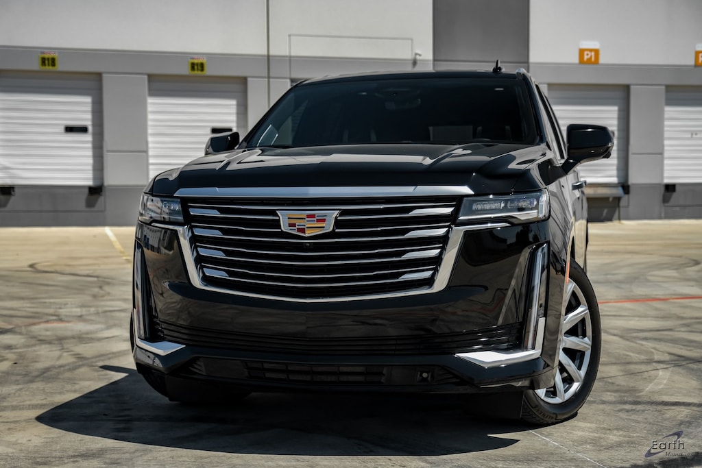 Used 2024 Cadillac Escalade Premium Luxury Platinum Night Vision Power Steps R 4D Sport Utility