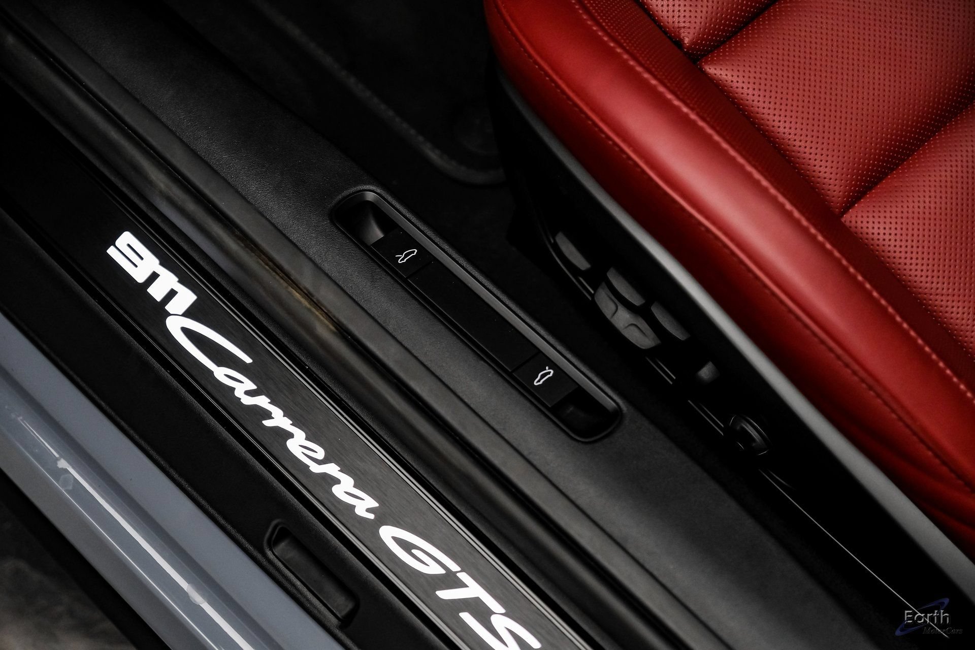 2024 Porsche 911 GTS - Photo 42