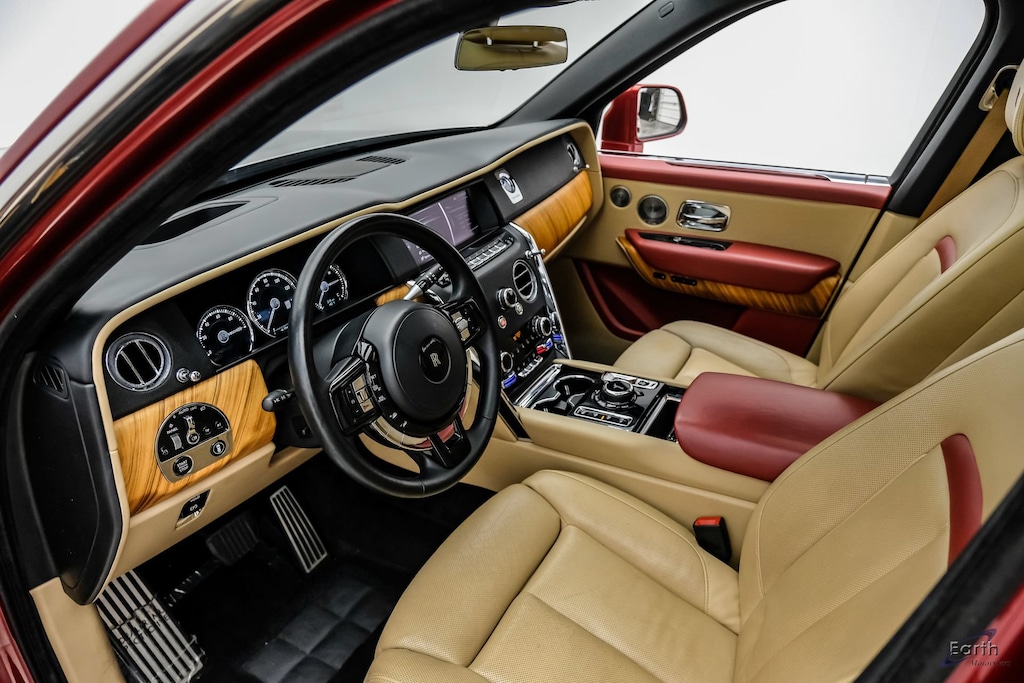 Used 2019 Rolls-Royce Cullinan Rare Magma Red Picnic Tables Rear Theater Configur 4D Sport Utility
