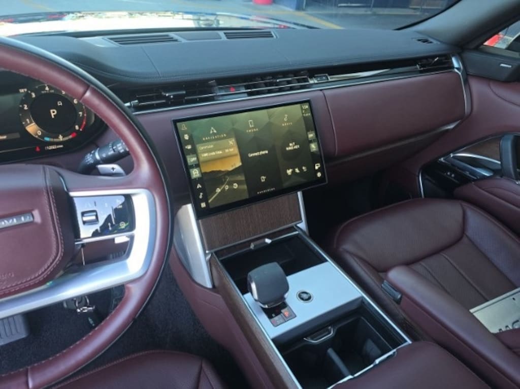 Used 2024 Land Rover Range Rover SE Massage Heat/Cool 24-Way Power Leather Seats 4D Sport Utility