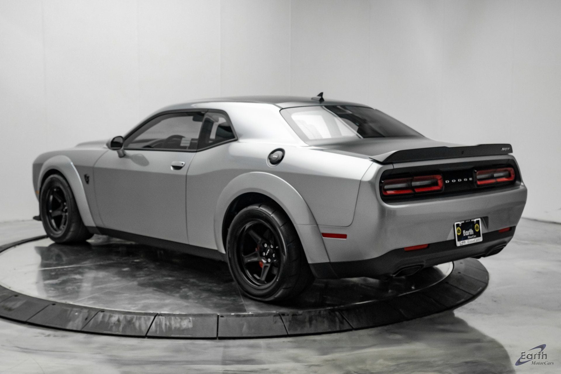 2018 Dodge Challenger SRT - Photo 11