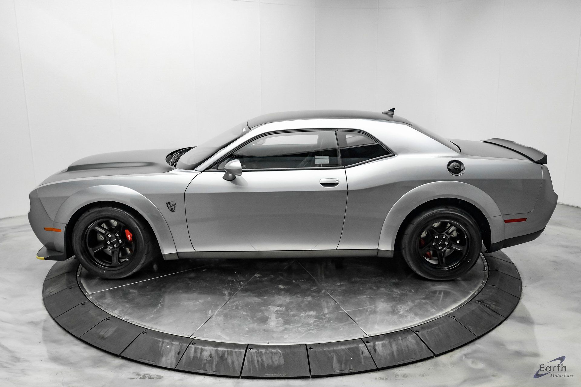 2018 Dodge Challenger SRT - Photo 8