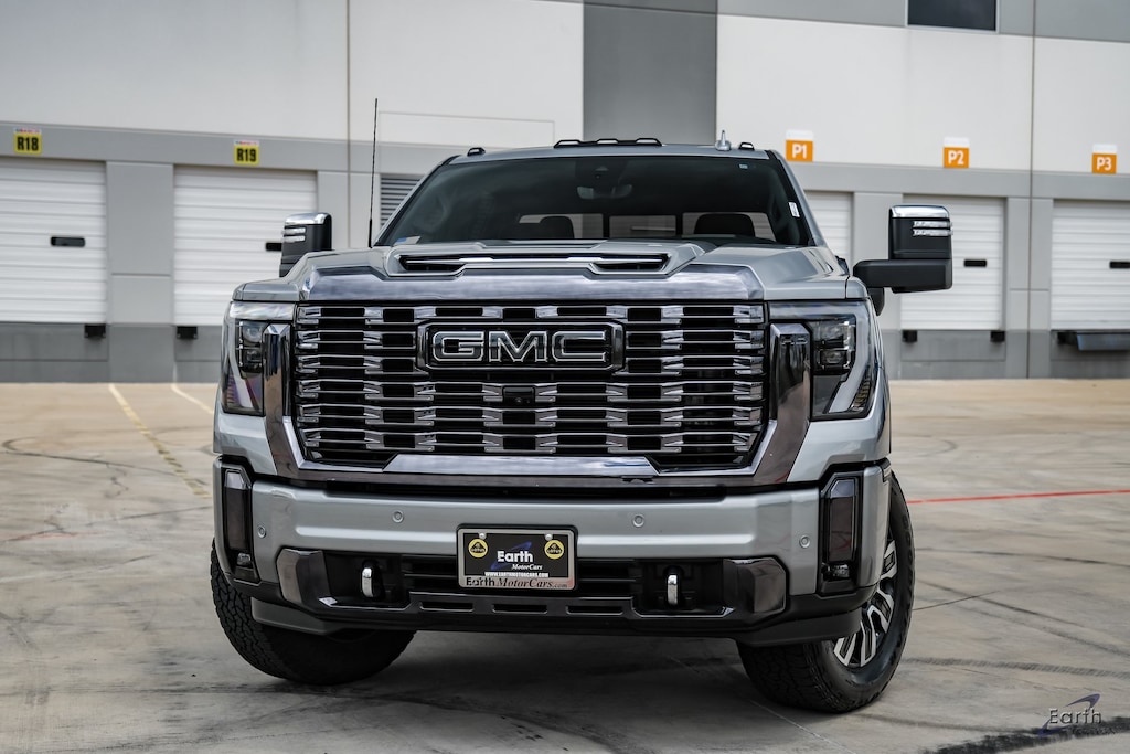 Used 2024 GMC Sierra 2500HD Denali Ultimate 6.6L DURAMAX 15-Inch Color HUD 4D Crew Cab