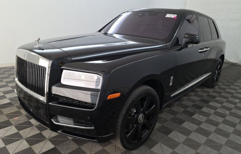 Used 2022 Rolls-Royce Cullinan Shooting Star Headliner 22 Wheels BeSpoke Interior 4D Sport Utility