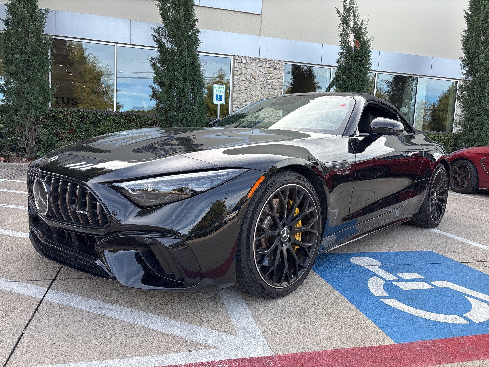 2022 Mercedes Benz SL 63 AMG photo 2