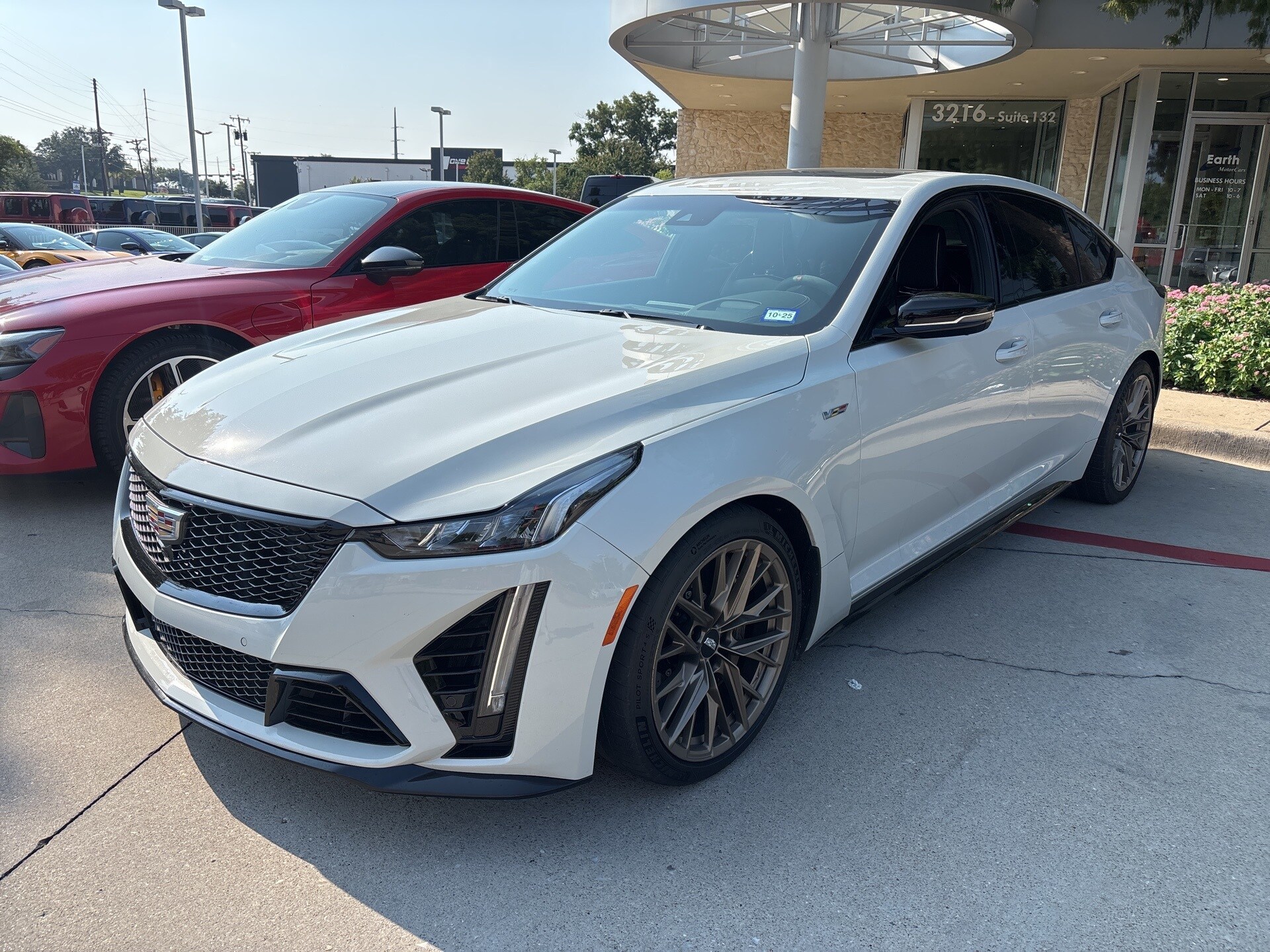 2022 Cadillac CT5 V photo 2