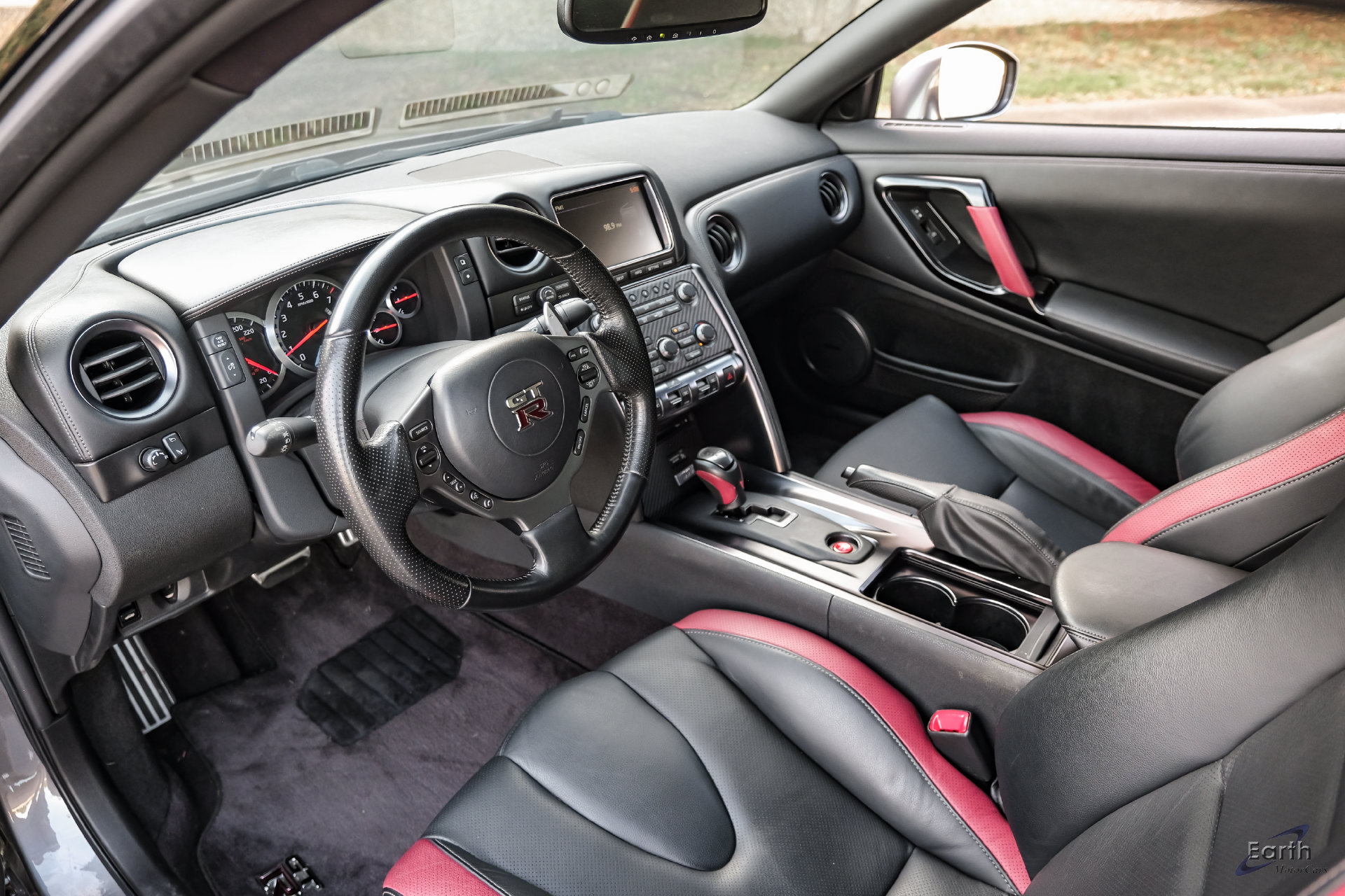Used 2013 Nissan GT-R Black Edition Dual-Clutch 6-Speed Transmission wit 2D Coupe
