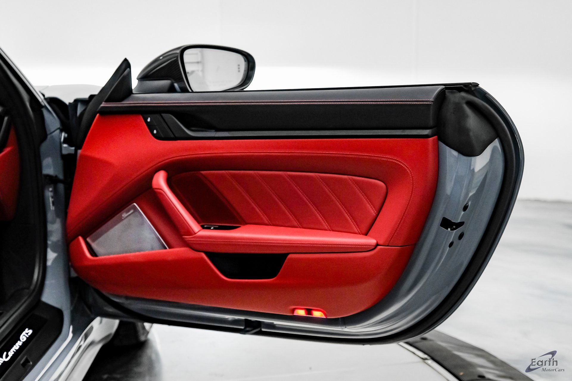 2024 Porsche 911 GTS - Photo 85