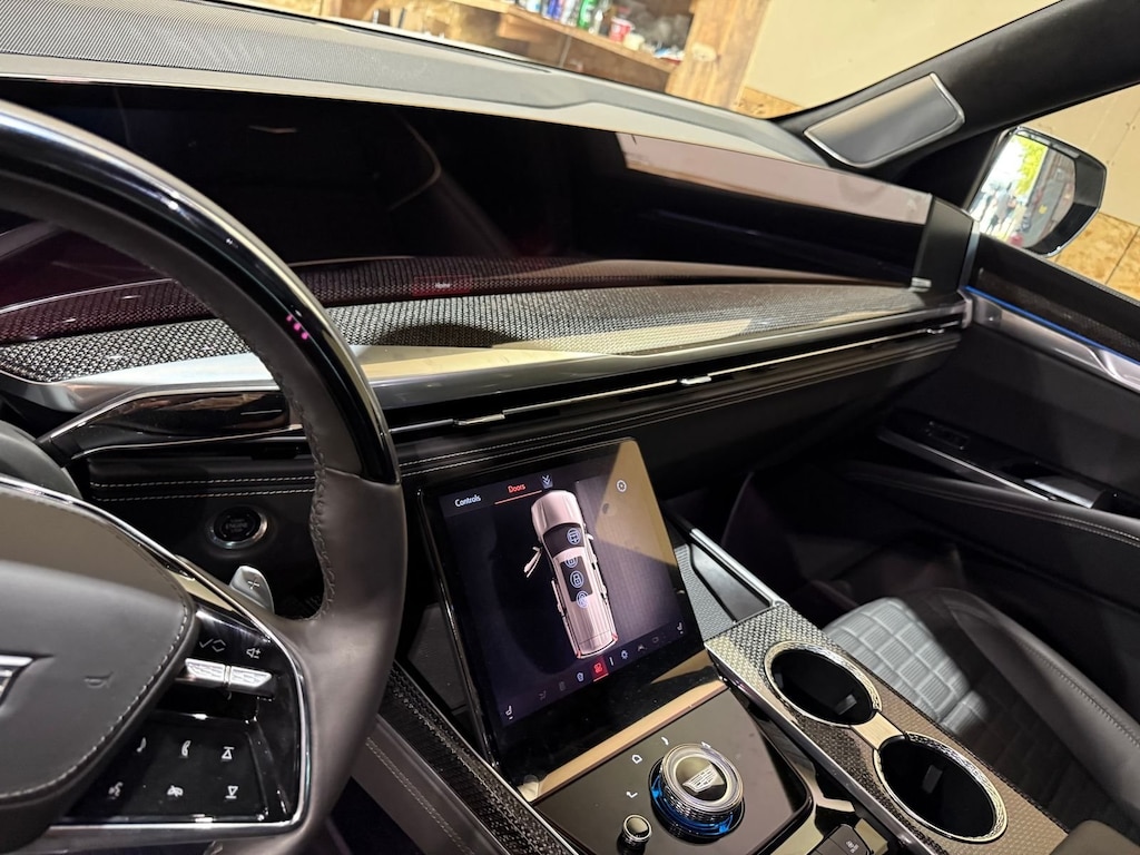 Used 2025 Cadillac Escalade V-Series 682HP Super Cruise Night Vision 55 Curved 4D Sport Utility