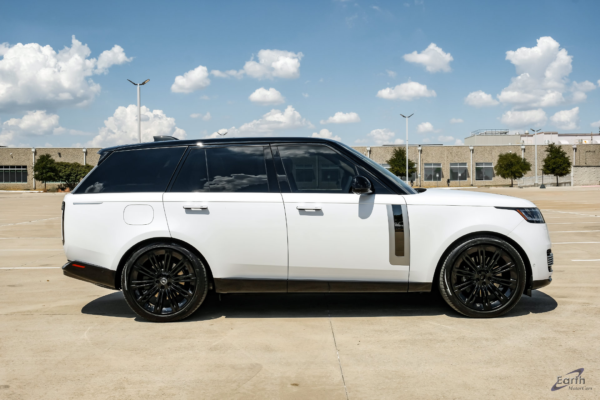 2024 Land Rover Range Rover SV - Photo 15