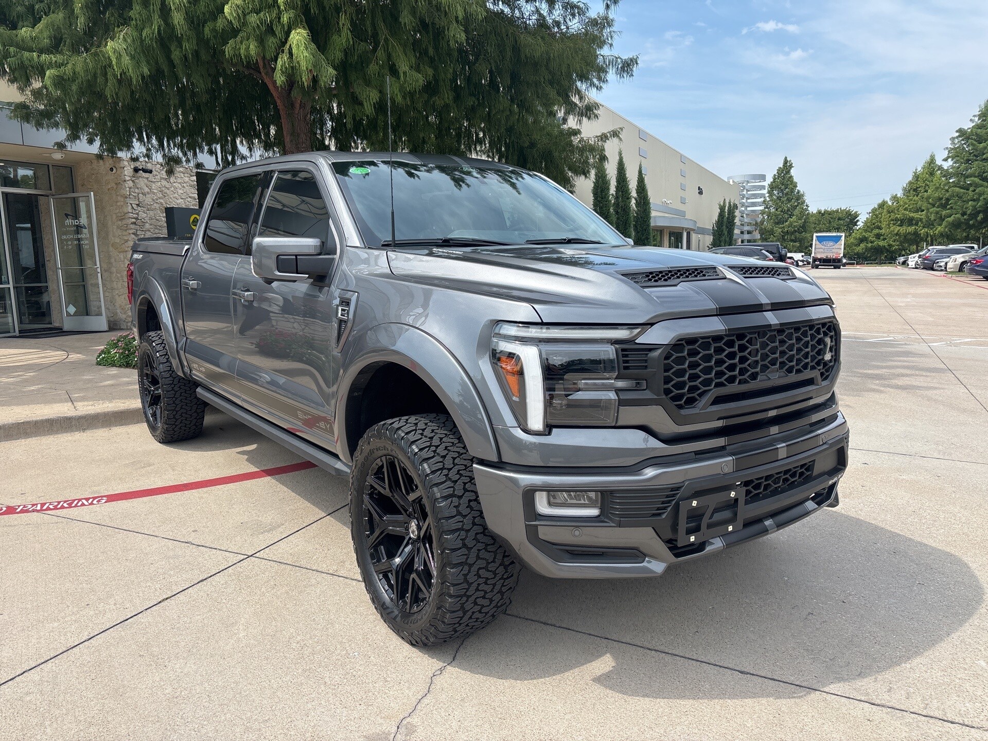 2024 Ford F-150 Lariat photo 3