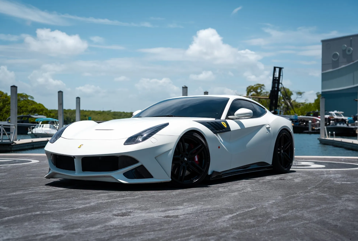  Ferrari F12