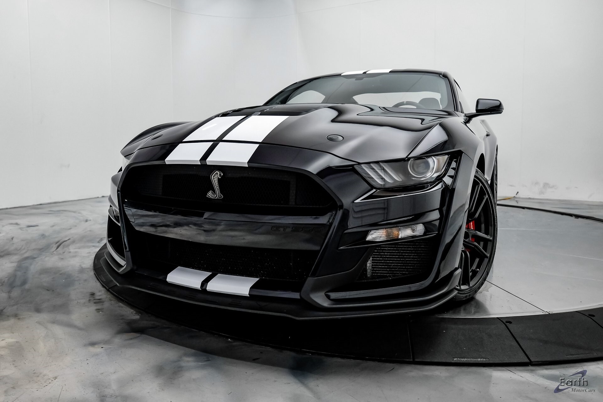2022 Ford Mustang Shelby GT500 photo 2