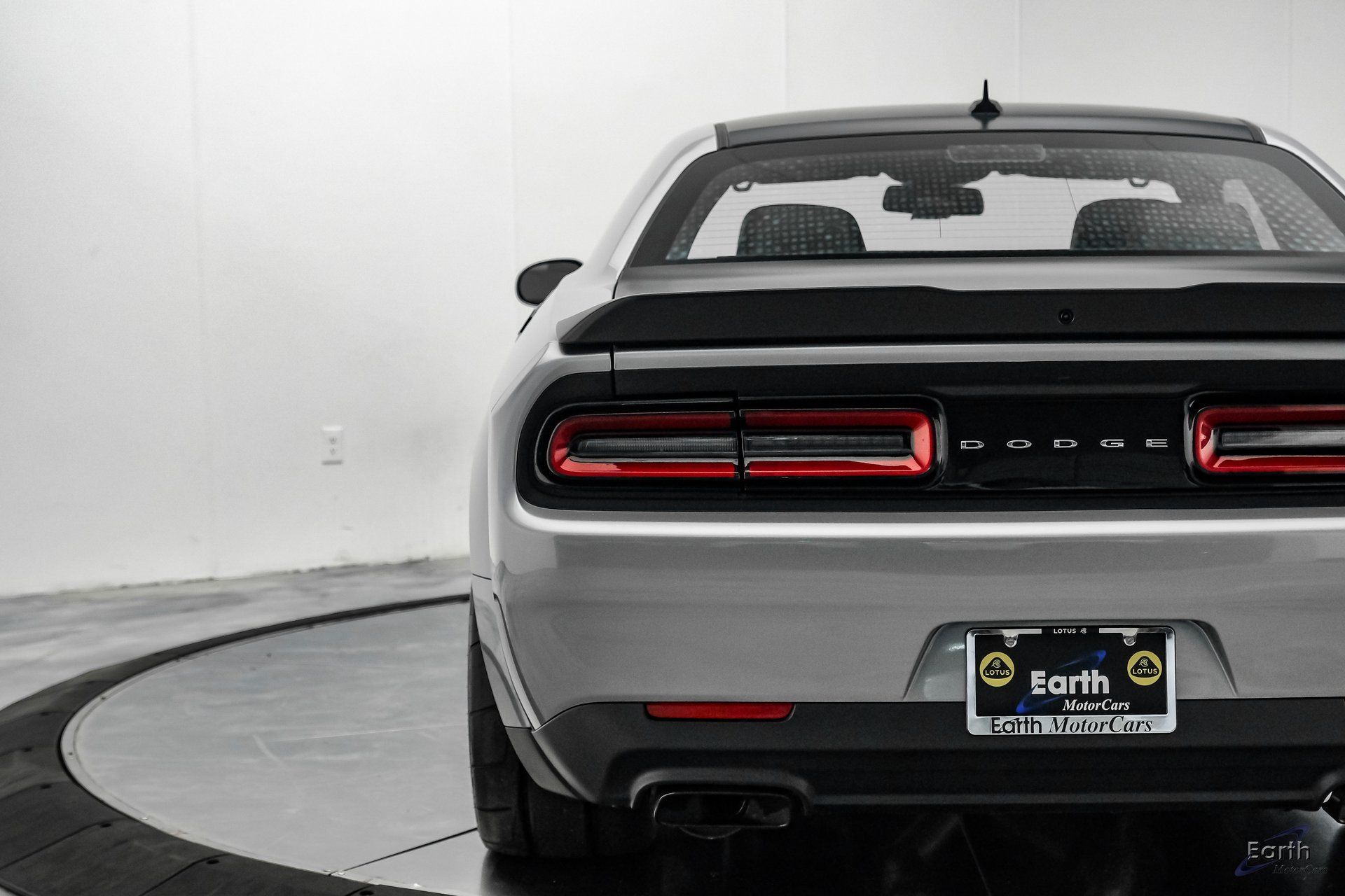 2018 Dodge Challenger SRT - Photo 16