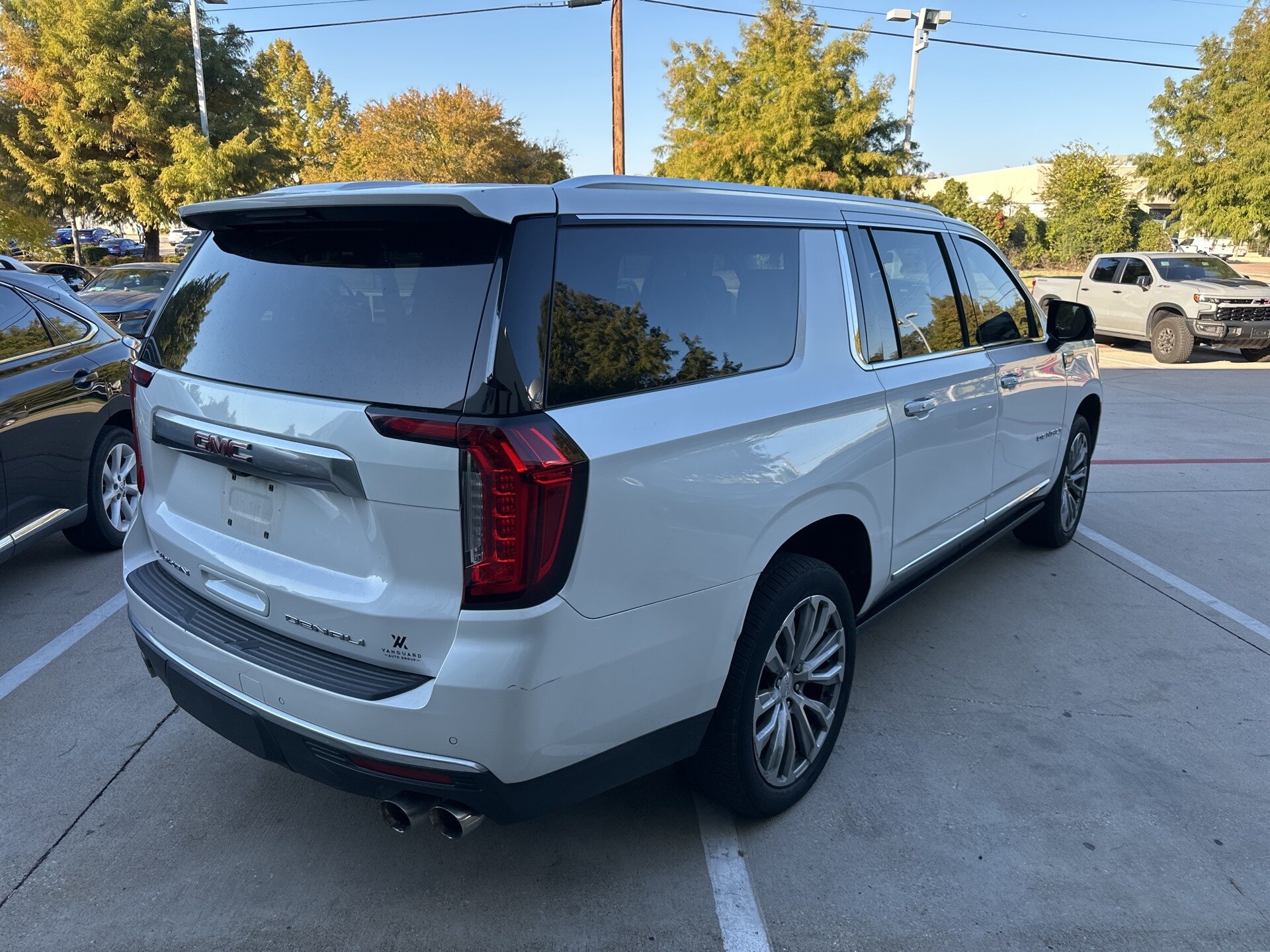 2021 Gmc Yukon XL Denali photo 4