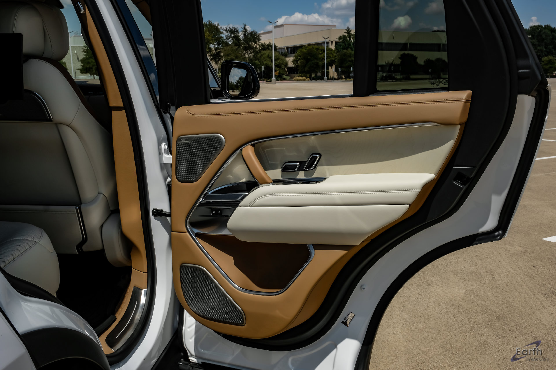 2024 Land Rover Range Rover SV - Photo 75