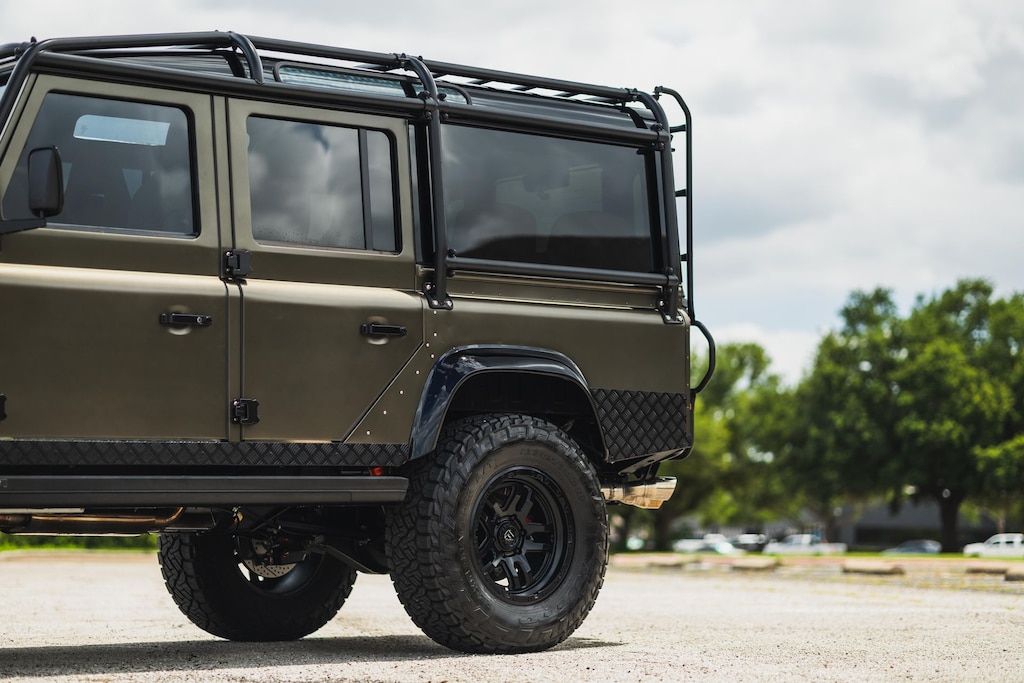 Used 1995 Land Rover Defender 110 LT4 ECD Build 4D Sport Utility