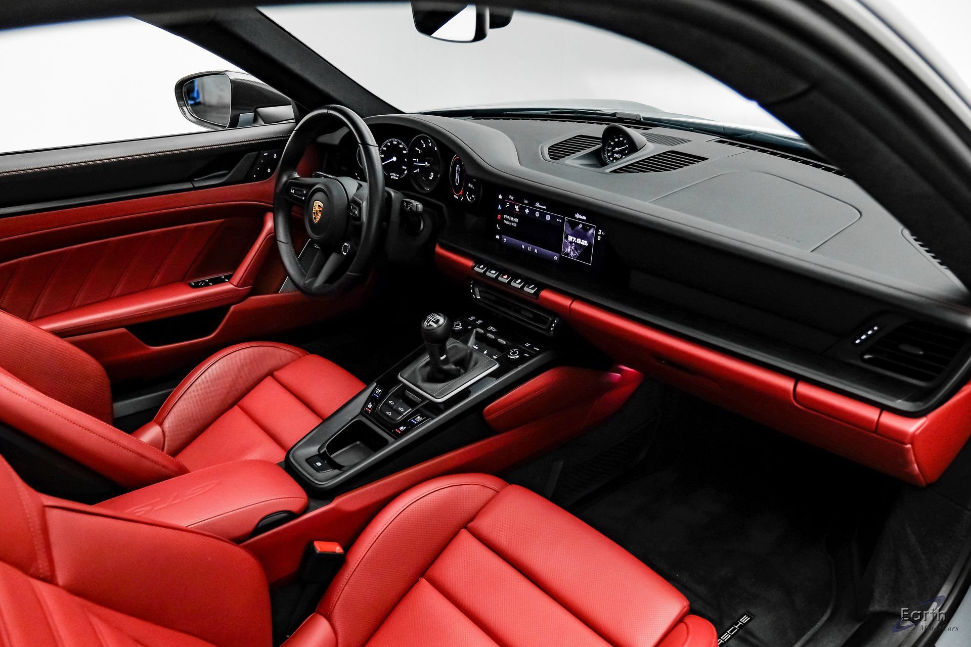 2024 Porsche 911 GTS - Photo 46