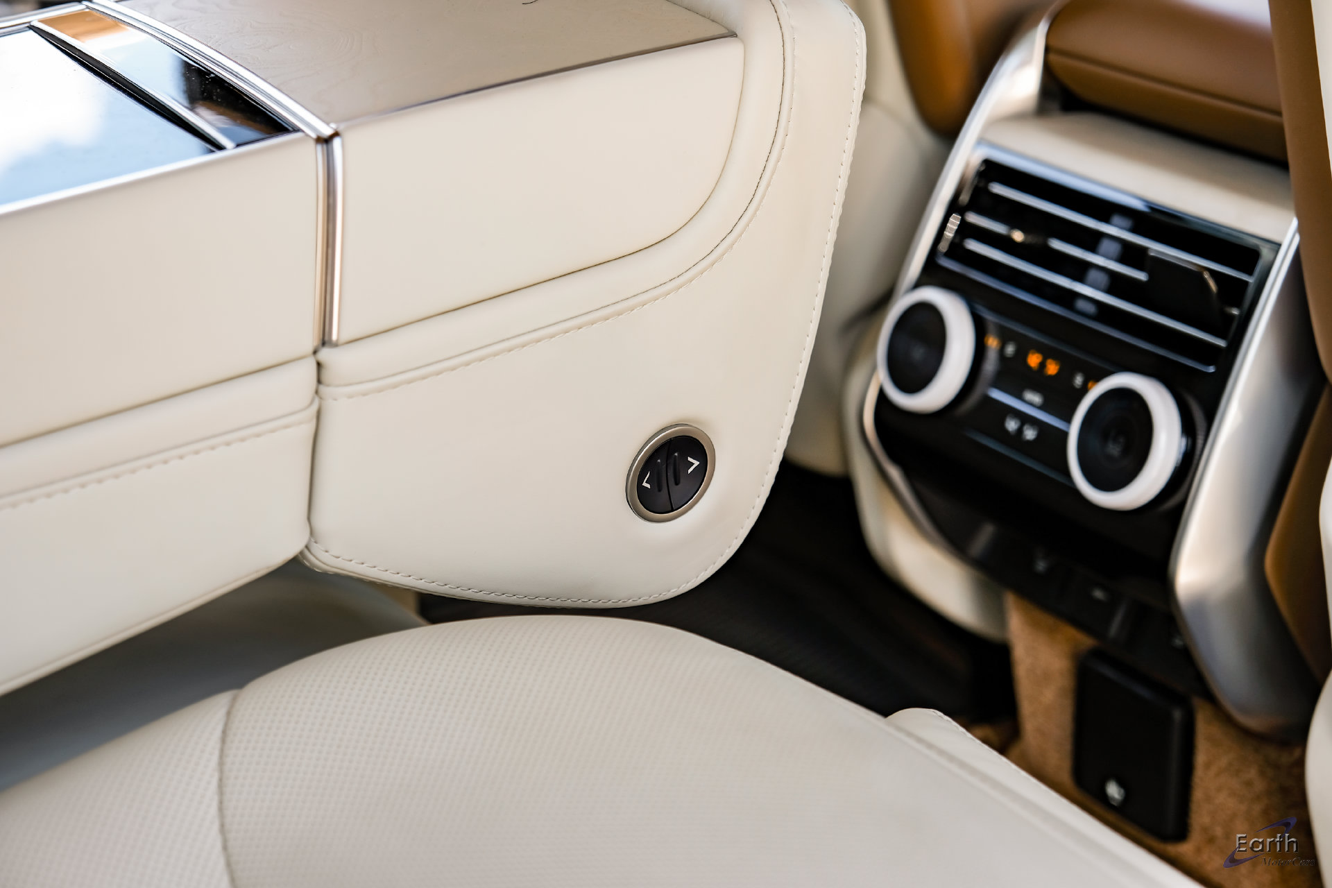 2024 Land Rover Range Rover SV - Photo 60
