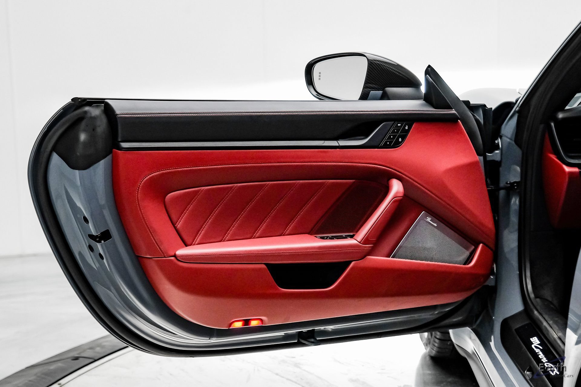 2024 Porsche 911 GTS - Photo 81