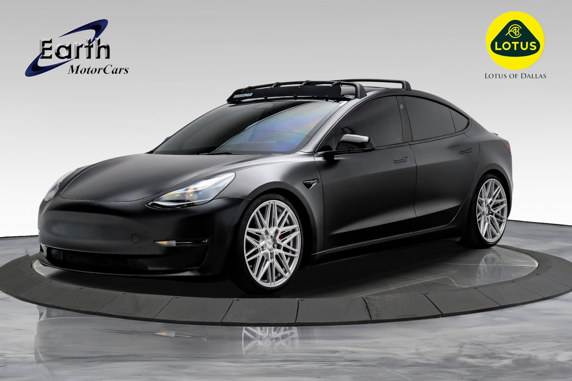 2023 Tesla Model 3 Performance's photo