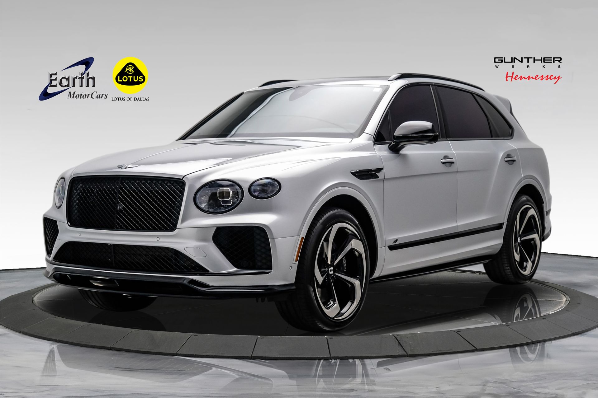 2022 Bentley Bentayga S's photo