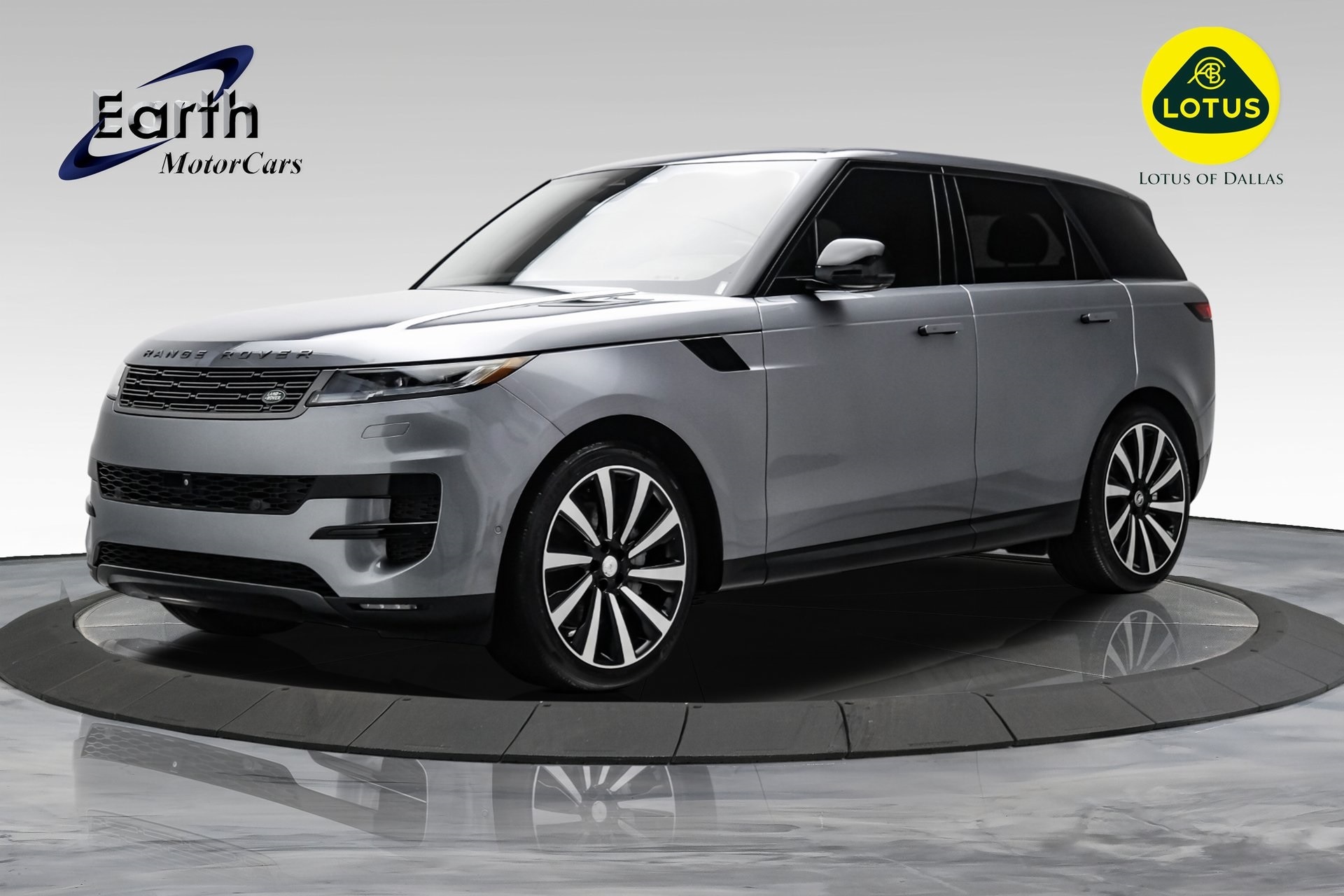 2024 Land Rover Range Rover Sport SE's photo