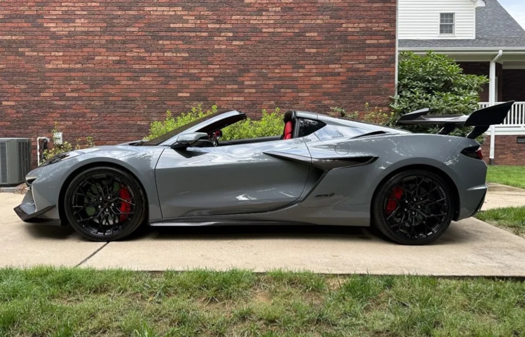 Used 2025 Chevrolet Corvette ZR1 3LZ Carbon Aero Package Carbon Int. 1 OF 17 MA 2D Coupe