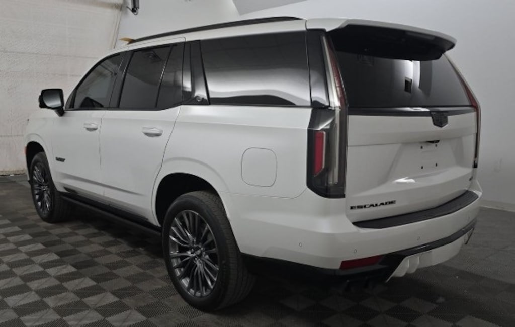 Used 2023 Cadillac Escalade V-Series Super Cruise Crystal White Tricoat with J 4D Sport Utility