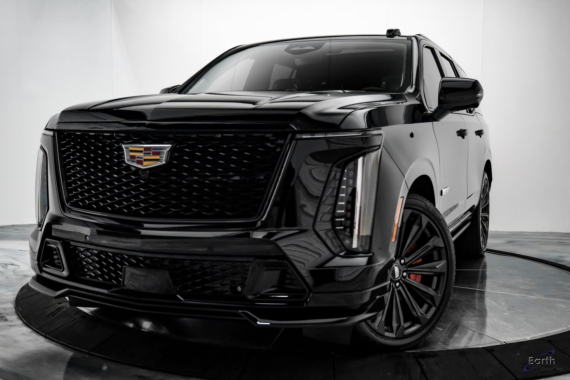 2025 Cadillac Escalade V-Series photo 2