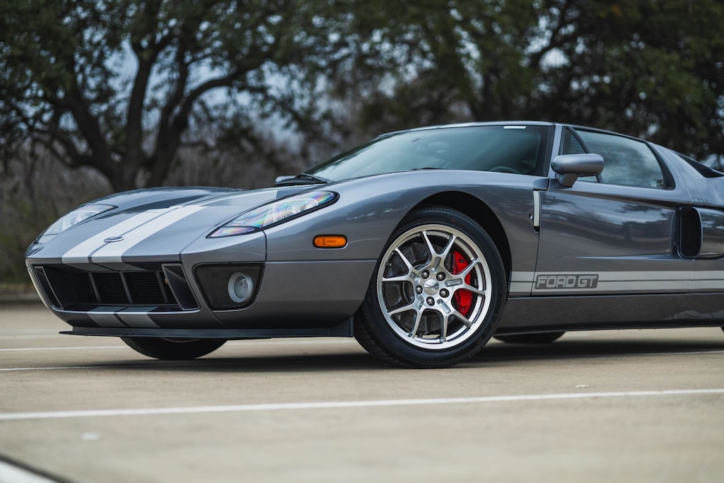 Used 2006 Ford GT 4-Option Spec Like New 924-Miles! 2D Coupe