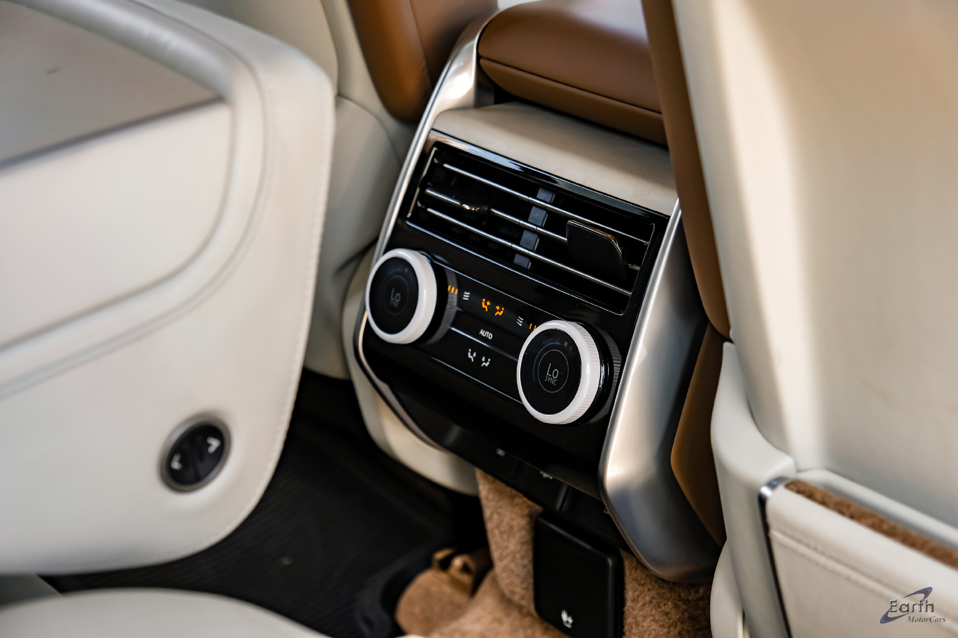 2024 Land Rover Range Rover SV - Photo 59