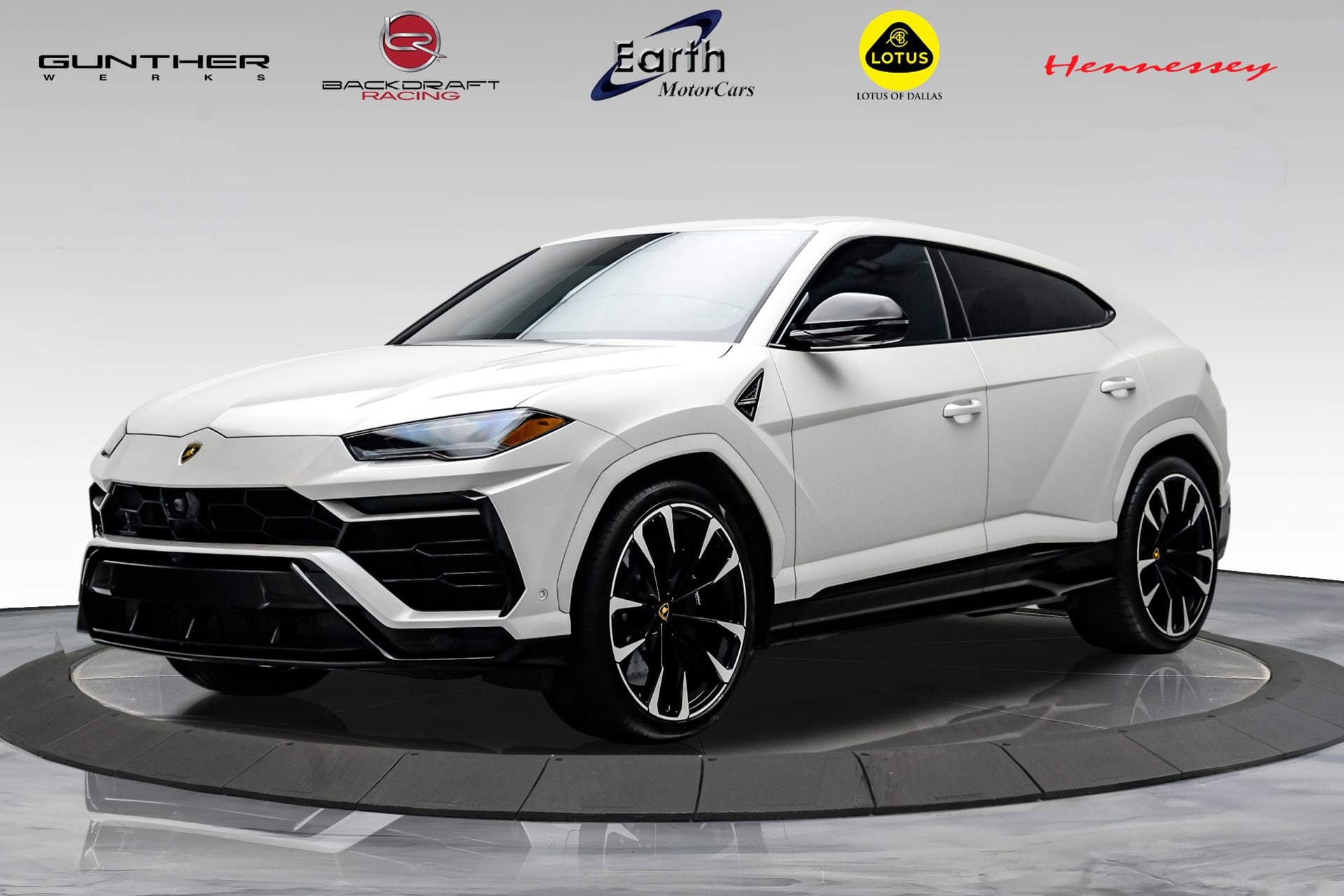 2022 Lamborghini Urus 4.0 V8's photo