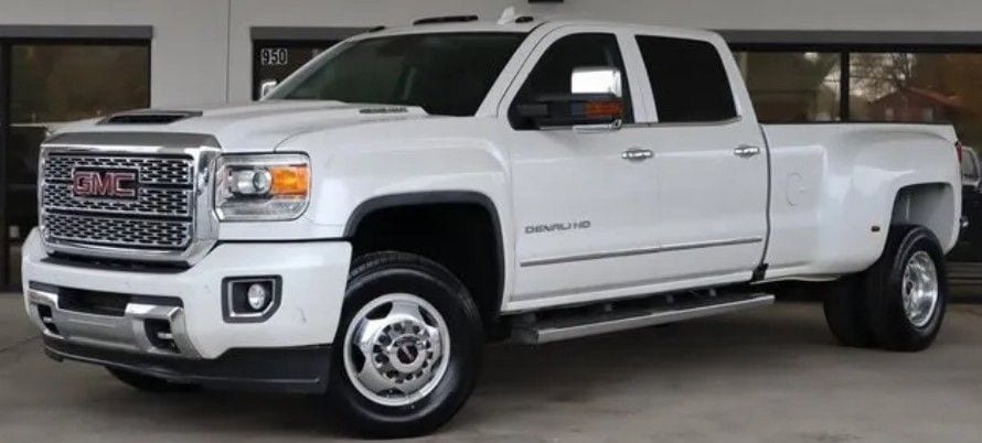 2019 GMC Sierra 4WD Crew Cab Long Box Denali's photo